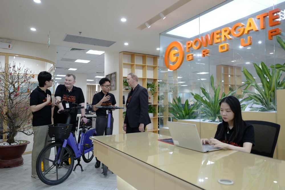 Manage an<br> Entire Software Product