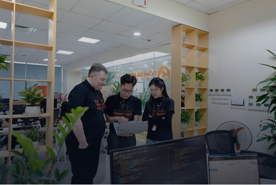 Build Software Products<br> from Scratch